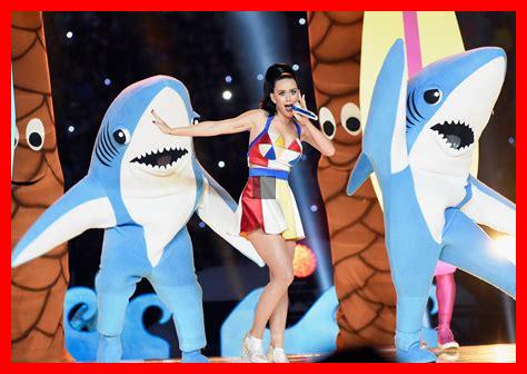 Comment le spectacle de la mi-temps du Super Bowl est-il organisé Comment le spectacle de la mi-temps du Super Bowl est-il organisé