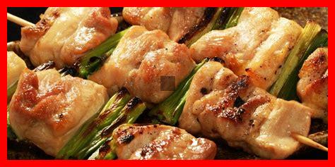 Comment mariner le poulet pour des yakitori tendres et juteux Comment mariner le poulet pour des yakitori tendres et juteux