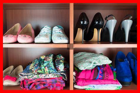 Comment associer des vêtements transparents à votre garde-robe Comment associer des vêtements transparents à votre garde-robe
