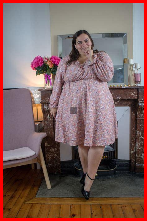 Qu’est-ce qui rend les robes longues si populaires lors des fashion weeks Qu'est-ce qui rend les robes longues si populaires lors des fashion weeks